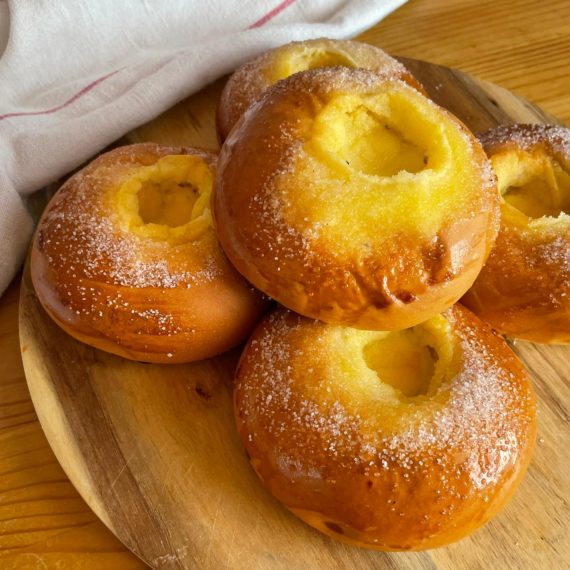 Rahkasilmäpulla